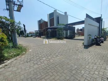 HUNI MEWAH KOTA BATU - FULLY FURNISHED,2 LANTAI HARGA MULAI 700 JUTA