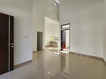 Harga Turun! Rumah Modern Nyaman dengan Plafon Tinggi – Hanya 698 Juta