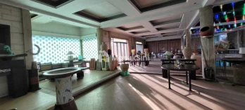 Jual Gedung Komersial 3 Lantai Hitung Tanah 3420m2 Batubulan