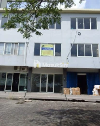 Jual Ruko Kosong Shm Strategis di Komplek Royal Town Surabaya