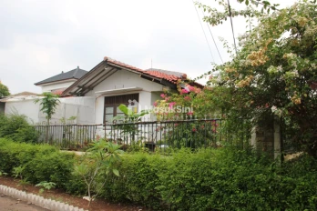 Jual Rumah Bagus di Komplek Permata Hijau Kota Jakarta Selatan