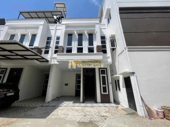 Jual Rumah Baru Siap Huni di Komplek Icon Estate Jalan Perjuangan - Medan