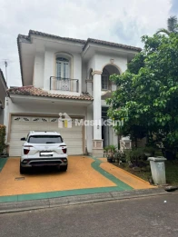 Jual Rumah Luas 2 Lantai di Taman Beverly Golf