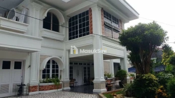 Jual Rumah Mewah Strategis di Komplek Bukit Permai Jakarta Timur