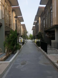 Jual Rumah Wisata Bukit Mas Notredame Garden Suites - konsep Flying Garden