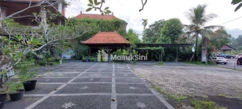 Jual Tanah Tempat Usaha Eks Resto Arsitektur Khas Bali 1690m2 Ubud Gianyar