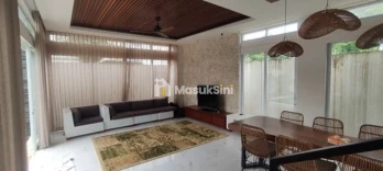 Jual Villa Hadap Utara 2 Lantai 4 Kamar Aditya Sentana Residence Batuaji Ta
