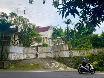 Jual Villa Pandaan Strategis di Kab Pasuruan Siap