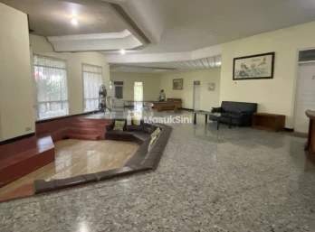 Jual Villa Pandaan Strategis di Kab Pasuruan Siap Huni