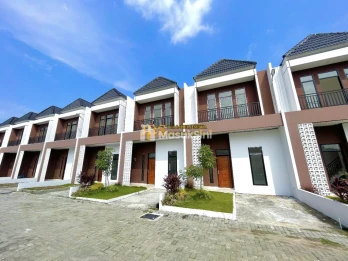 Jual Villa Siap Huni di Komplek Karya Ville Jalan