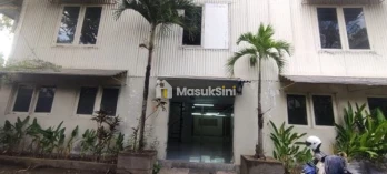 Over Kontrak 3,5 Tahun Kantor Gudang Hadap Barat Laut Jalan Raya Semat Cang