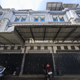 RUKO MANCHESTER PASAR 3 DIJUAL – SIAP HUNI &