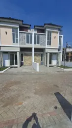 RUMAH 2 LANTAI MEWAH DEKAT PUSAT KOTA MALANG - HANYA 668 JUTA