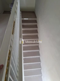 RUMAH 2 LANTAI MINIMALIS LOKASI DEKAT BANDARA ABD SALEH
