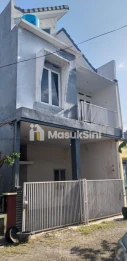 RUMAH 2 LANTAI SIAP HUNI DEKAT KAMPUS ITN