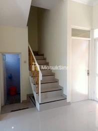 RUMAH 2 LANTAI SIAP HUNI DI KOTA MALANG - HANYA 800 JUTA