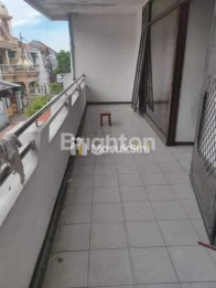 RUMAH 2(DUA) LANTAI DI SURABAYA KOTA