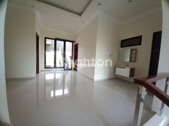 RUMAH BARU GRESS ARAYA MALANG