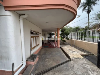 RUMAH COCOK UNTUK USAHA DEKAT RAYA LANGSEP MALANG