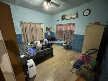 RUMAH COCOK UNTUK USAHA DEKAT RAYA LANGSEP MALANG