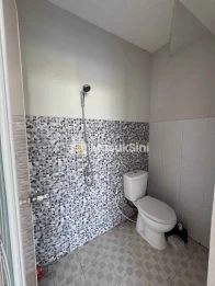 RUMAH MEWAH 2 LANTAI LOKASI DEKAT MOG