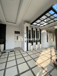 RUMAH MEWAH 2 LANTAI SENGKALING - LUAS & ELEGAN