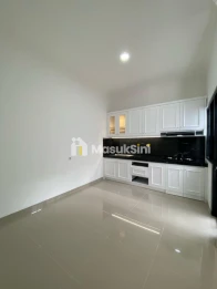 RUMAH MEWAH CLASSIC AMERIKA - 750 JUTA SIAP HUNI