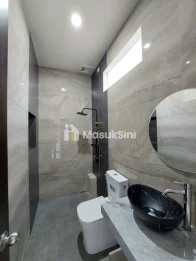 RUMAH MEWAH SIAP HUNI LOKASI DI ARAYA GOLF MALANG