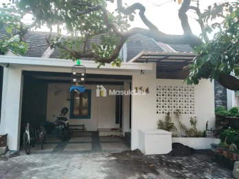 RUMAH MINIMALIS SIAP HUNI DEKAT VELODROME