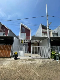 RUMAH MODERN MURAH DEKAT SMP 2 MALANG KOTA