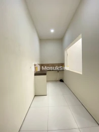 RUMAH MODERN MURAH MINIMALIS DEKAT SMKN 9 MALANG KOTA