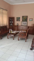 RUMAH MODERN SIAP HUNI LOKASI BARENG KOTA MALANG
