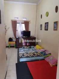 RUMAH SECOND MODERN DI MALANG - ONE GATE SYSTEM 24 JAM