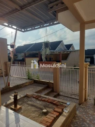 RUMAH SIAP HUNI BARU RENOV LOKASI DI SINGOSARI
