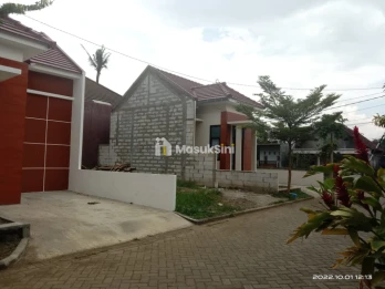 RUMAH SIAP HUNI DEKAT TOL PAKIS - HARGA 395 JUTA