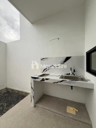 RUMAH SIAP HUNI KONSEP AMERICAN CLASSIC DI BATU
