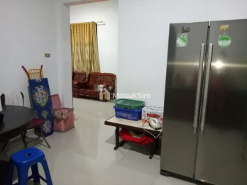 RUMAH TINGGAL, TERAWAT, SIAP HUNI