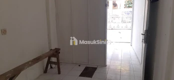 Rumah 2 Kamar Tidur 2 Kamar Mandi Dengan Carport di Cijambe Bandung