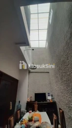 Rumah 2,5 Lantai Dekat Griya Arcamanik