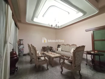 Rumah Classic 2 Lantai terawat Sayap BKR Di Tengah Kota Bandung