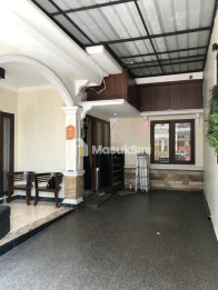 Rumah Sewa Full Furnish di Jalan Soekarno Hatta Malang