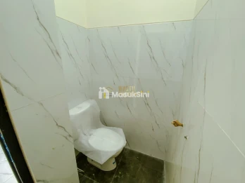 Rumah Siap Huni dengan Tanah Luas, 6 Menit dari RS Bhayangkara Sleman