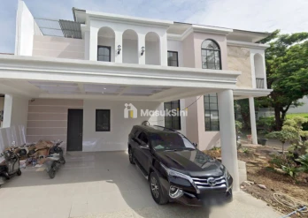 Rumah Taman Puspa Raya Citraland SHM Murah Mewah Furnish Woodland Pakuwon