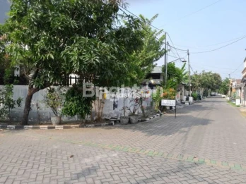 Rumah Tinggal di kawasan Pemukiman di Surabahya