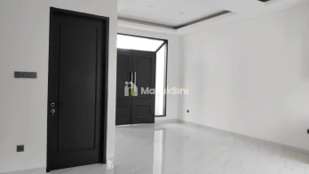 Rumah baru 3 lantai siap huni di kalibata jakarta