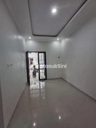 Rumah desain modern minimalis berada di daerah strategis Kota Malang