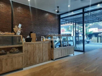 Sewa Min 2 Tahun Tempat Usaha Ruko Hadap Timur Laut Canggu