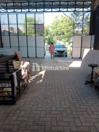 Sewa Tempat Usaha Gudang di Raya Kutisari Kota Surabaya Shm