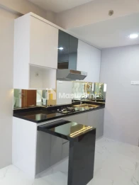 Sewa Unit Apartemen Terawat 2BR di Puncak Dharmahusada Surabaya.
