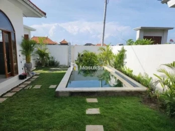 Sewa Villa Full Furnished Hadap Selatan 2 Kamar Pantai Seseh Badung